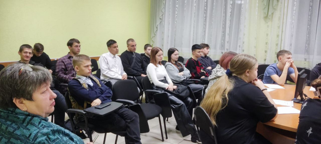 Волчихинский политехнический колледж.jpg